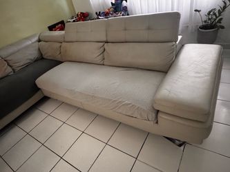 FREE Light Gray Leather Sectional Sofa/ Sofa modular en forma de L