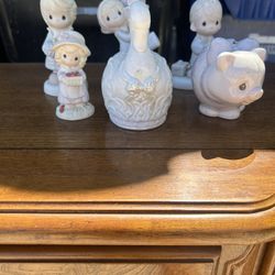 Precious Moments Figurines