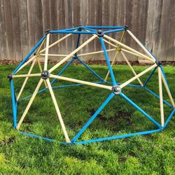 Geometric CLIMBING  DOME