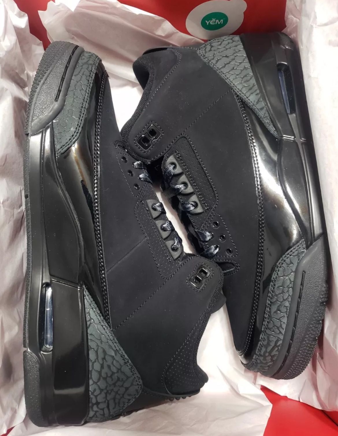 Retro 3 Black Cats 