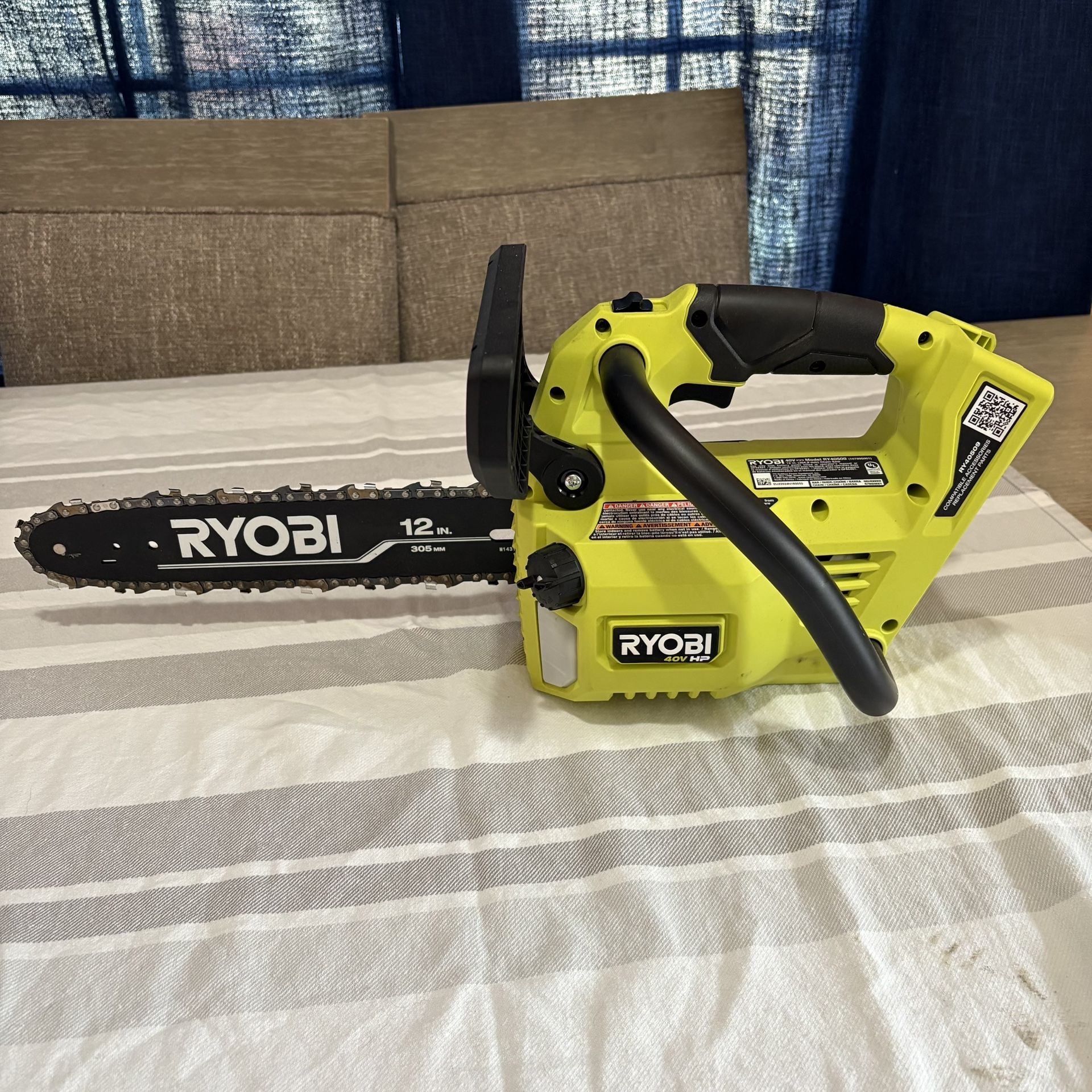 RYOBI 40V HP Brushless 12 in. Top Handle Battery Chainsaw (Tool Only)
