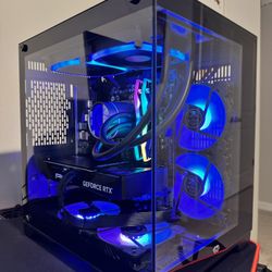 GAMING PC/ RTX 4070/ RYZEN 7 7700X/ 32GB RAM/ 1TB SSD.