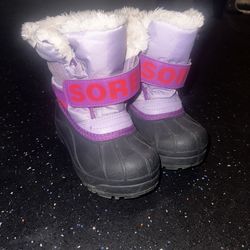 Girl Snow Boots Size 9 