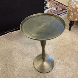 12.5” Metal Round End Table / Coffee Table