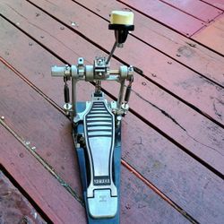 Yamaha DFP880 Bass Drum Pedal