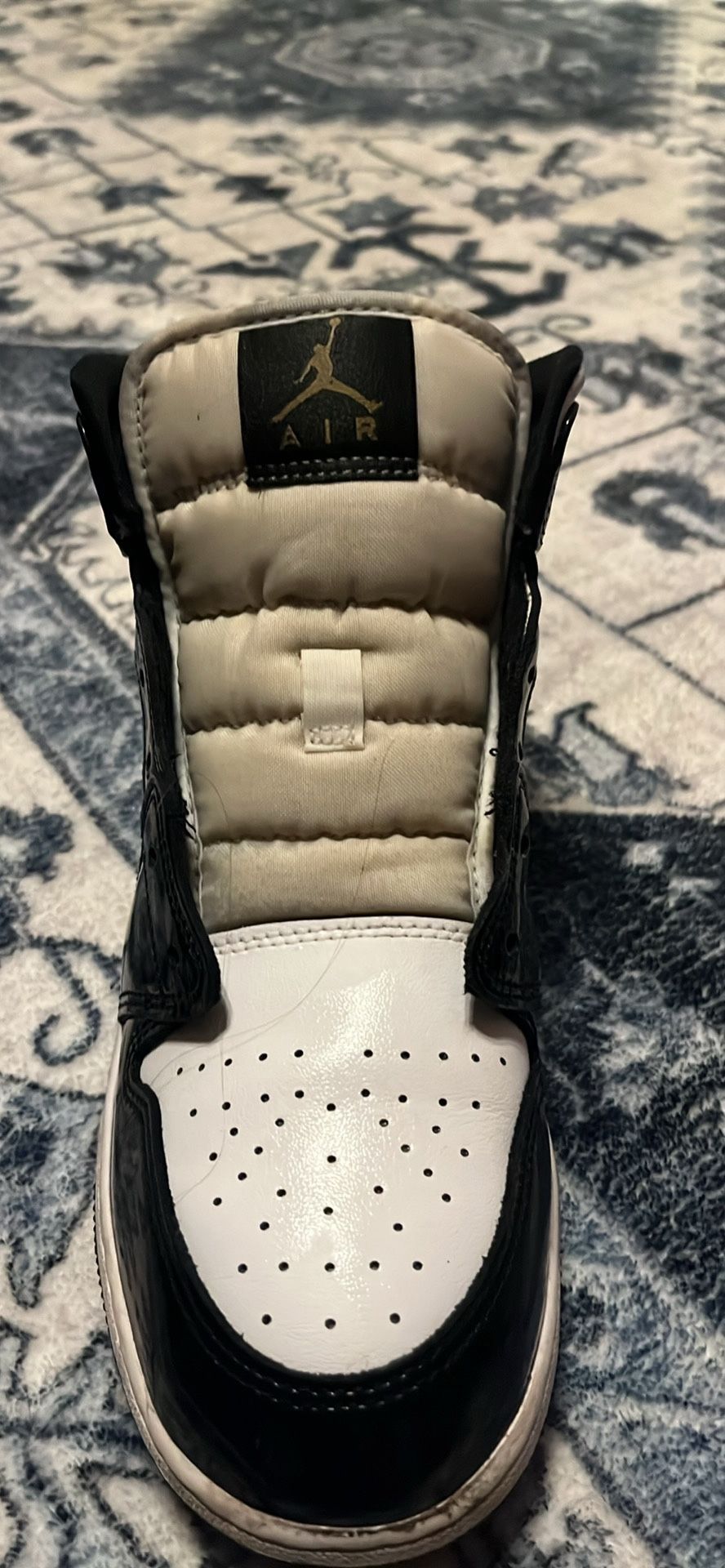 Jordan 1 Metallic Gold (boys Size 7Y