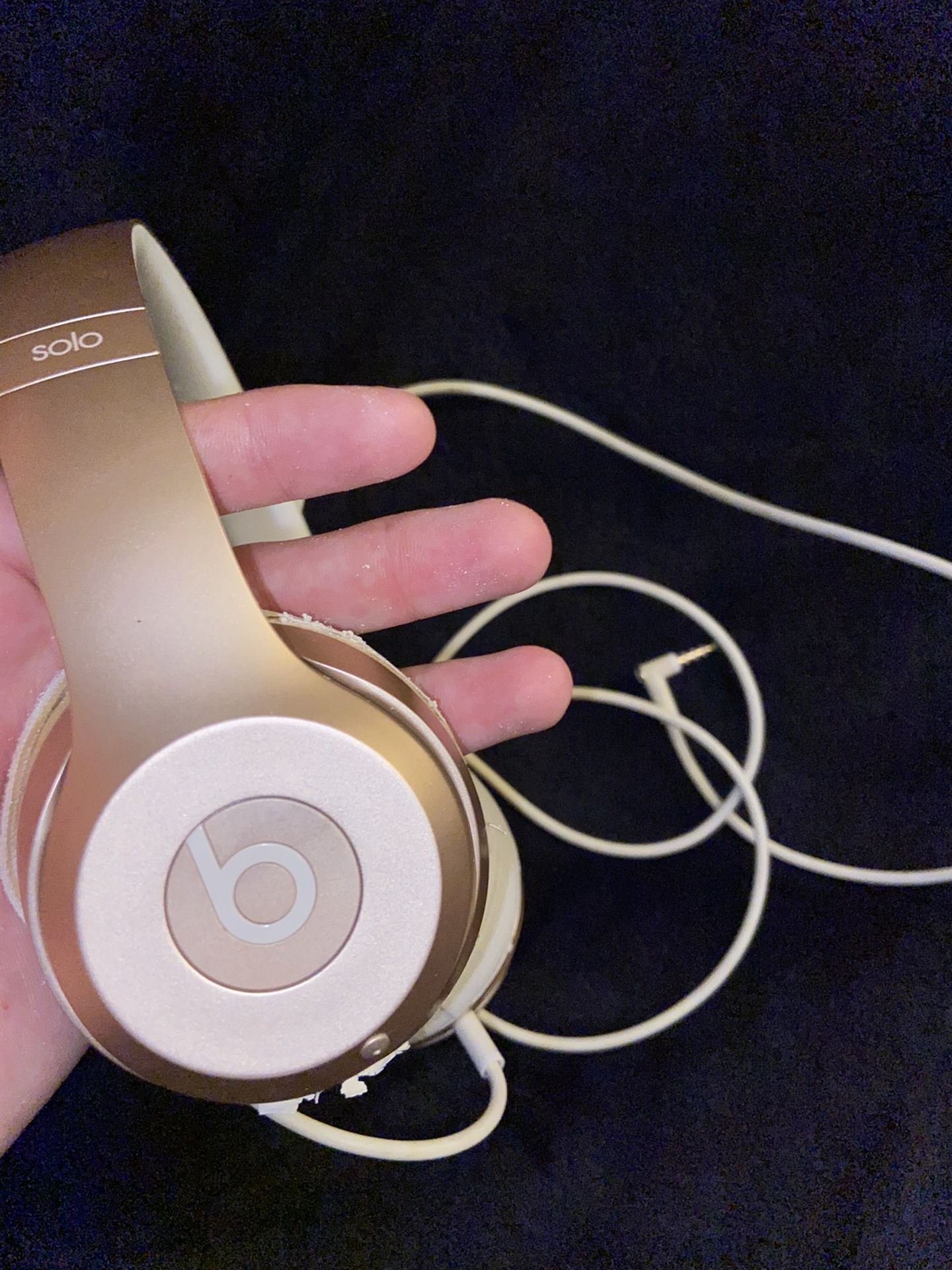 Rose Gold Beats Solo Wireless Headphones
