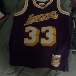 Kareem-Abdul-Jabbar jersey