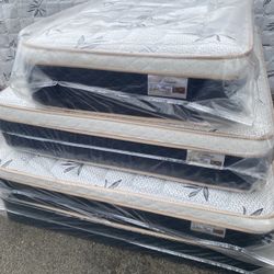 Queen Size Pillow Top Mattress