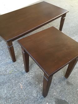 Coffee table with 2 end tables