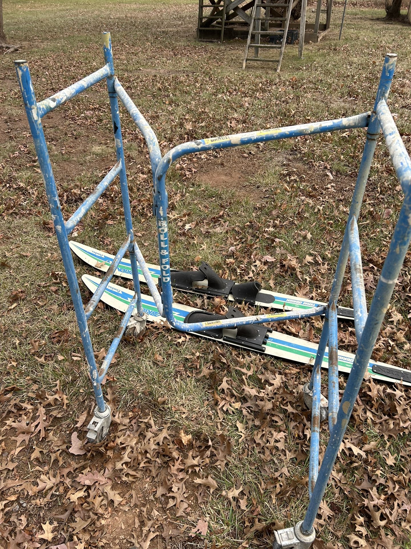 Roll & Fold Scaffolding