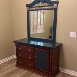 Wooden Dresser With Mirror 