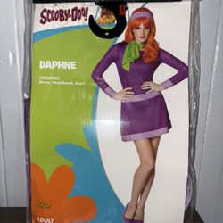 Scooby-Doo Daphne Spirit Halloween Costume 
