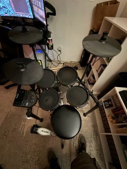 Alesis Nitro Electronic Drum Kit