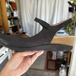 Dansko Marcy Black Milled Nubuck