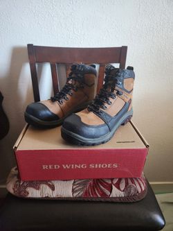 Red Wing Shoe's size 9