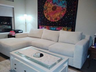 Items are available until they say sold!!  Chase living room set 9 ft 7 in Long excellent mint condition two big for one person PLEASE READ DESCRIPTIO