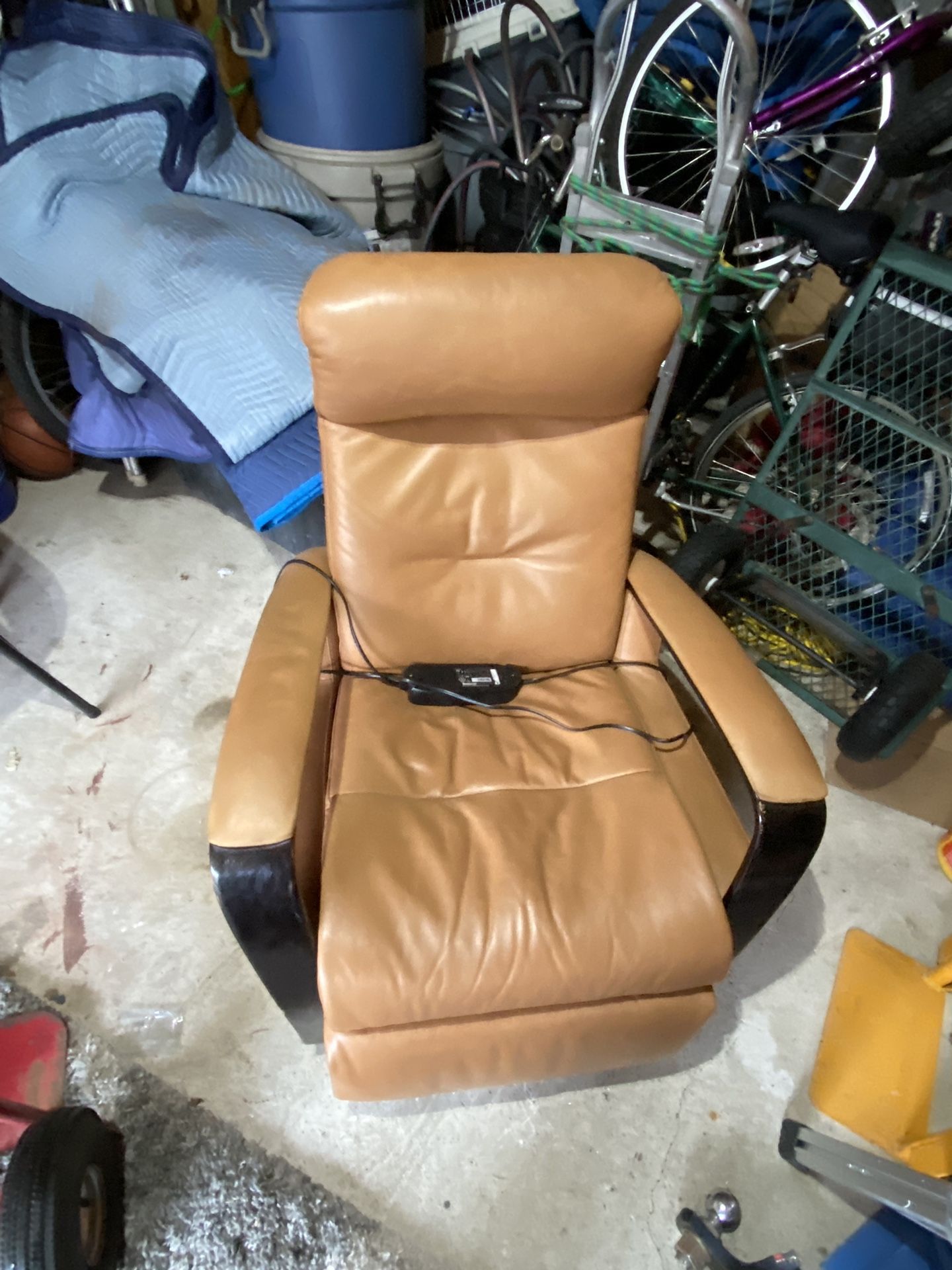 Recliner Leather Chair, Excellent Condition