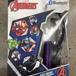 NWT Avengers Bluetooth wireless headphones