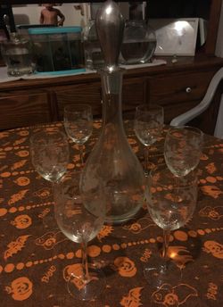 cristal bottle with 6 glass
