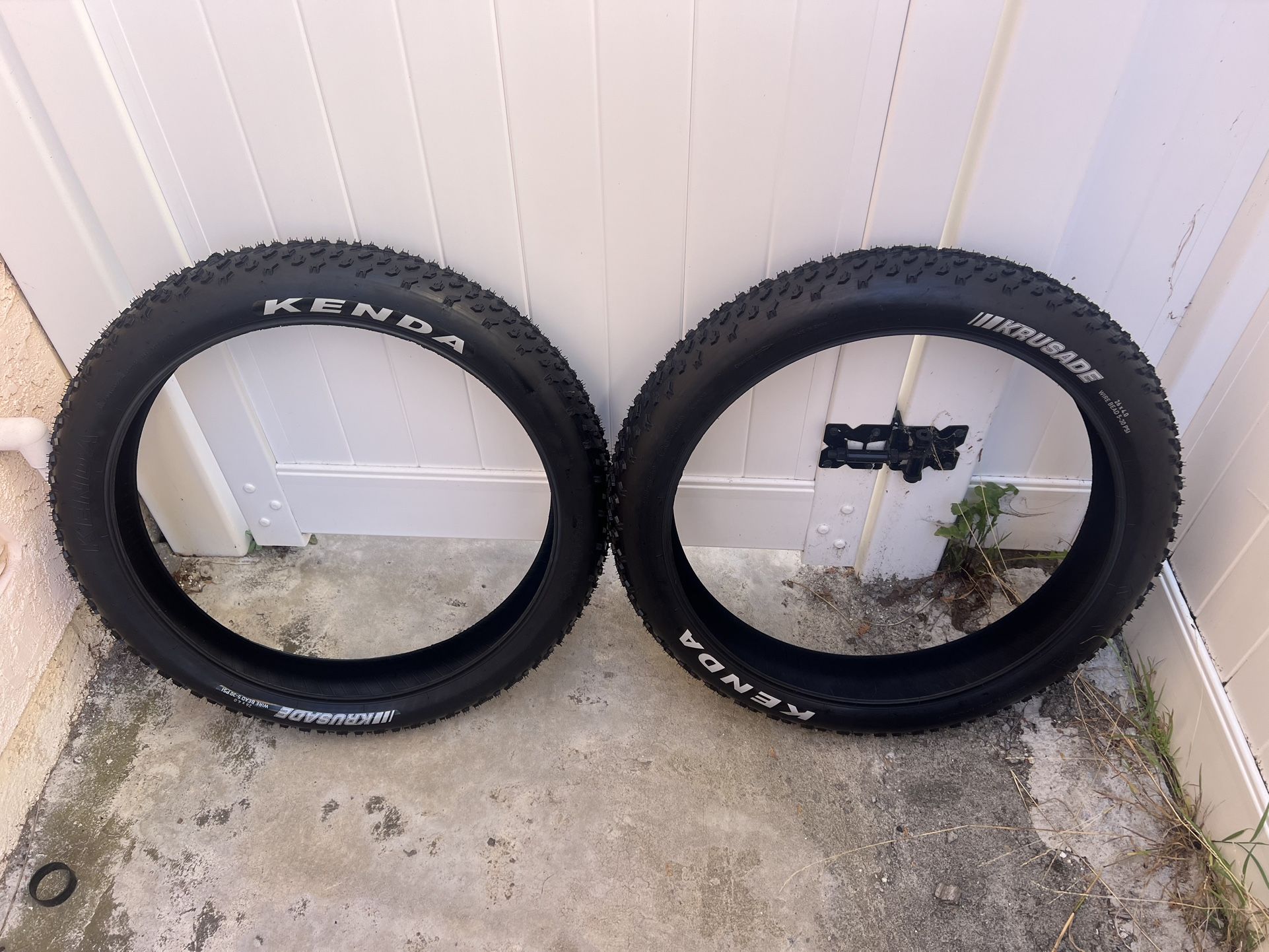 Kenda Krusade 26x4 Ebike Tires New $75 For The Pair 