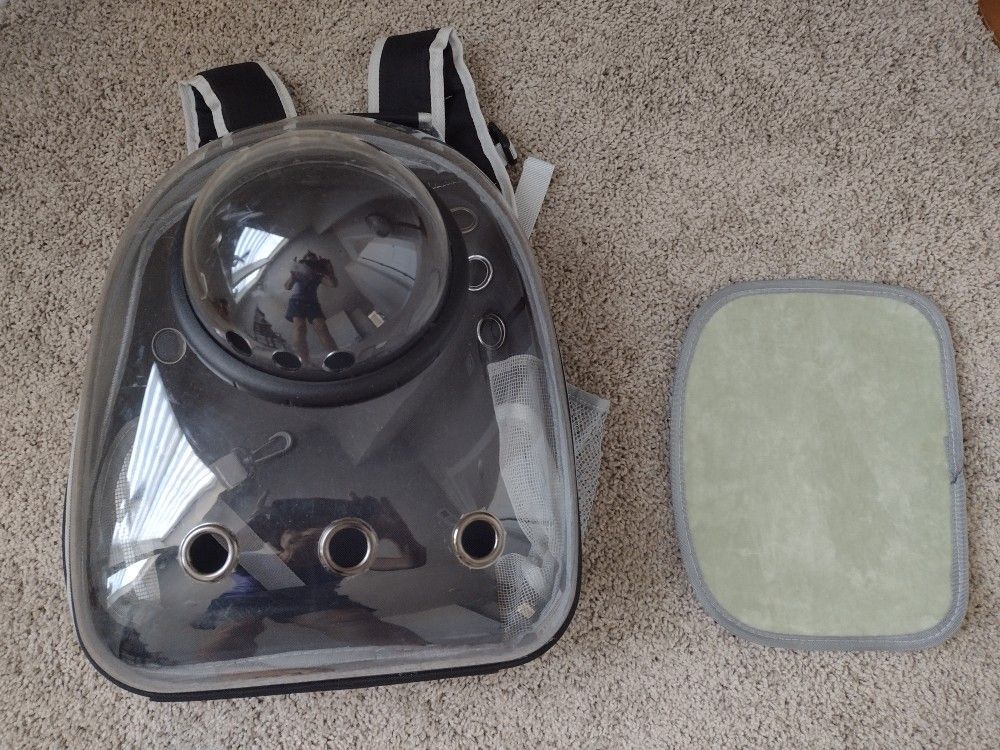Pets Backpack/Carrier, New