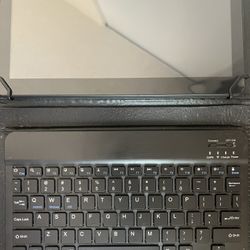  Tablet/ Laptop Tablet With Keyboard 