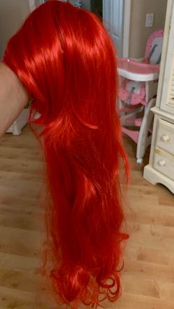 Extra long synthetic red wig