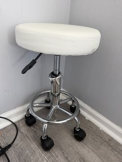 Stool with wheels