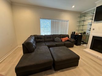 The Ashley Fallston 3 pc sectional