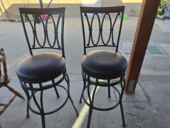Set of 2 Metal Swivel Bar Stools