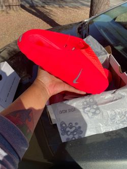 Nike slides