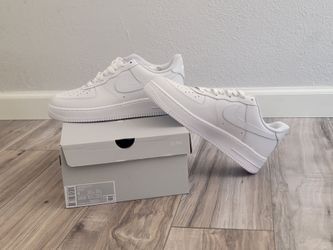 Air forces size 9