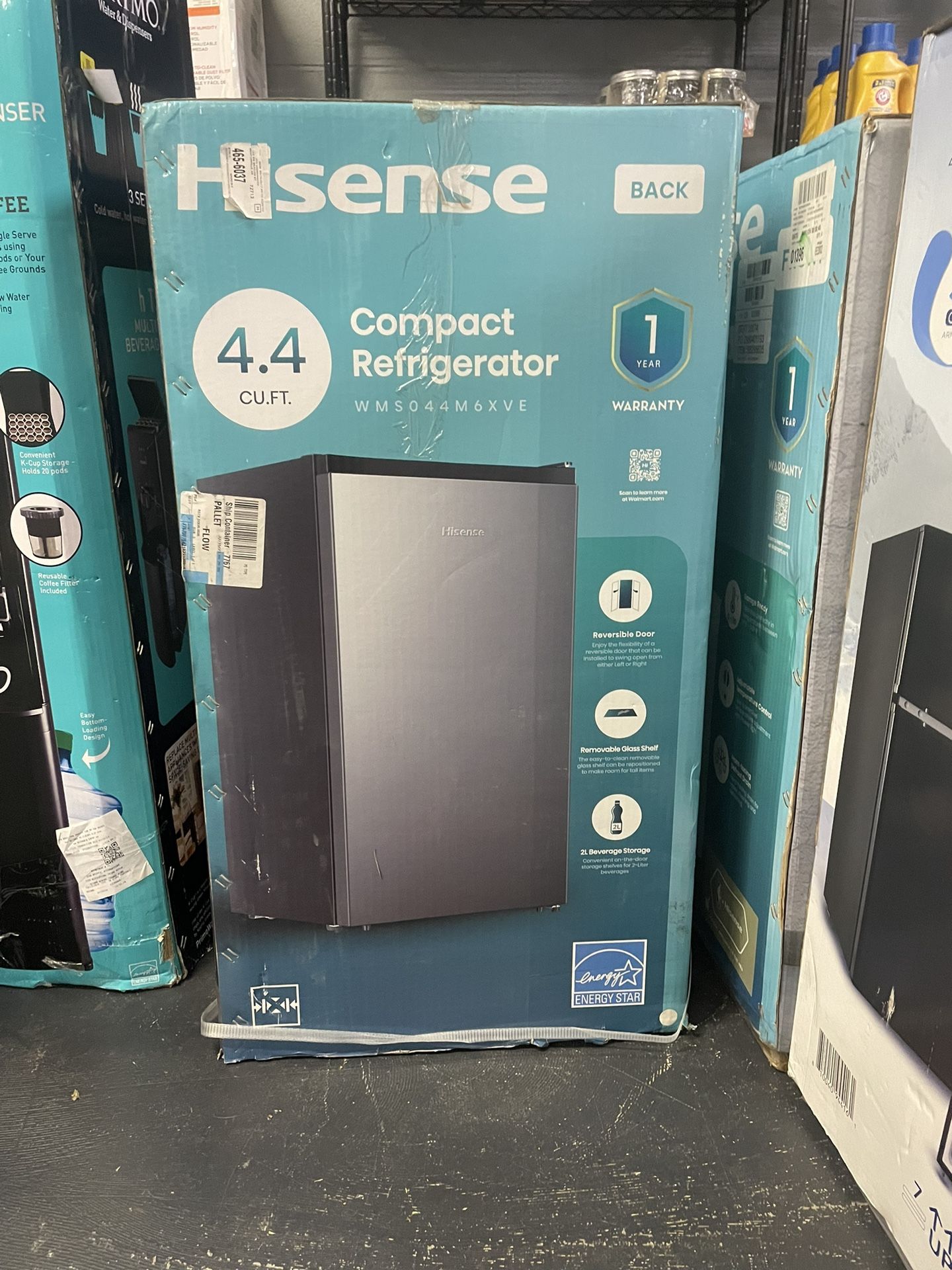 Mini Refrigerator Hisense 4.4 Cu. Ft. Compact Refrigerator