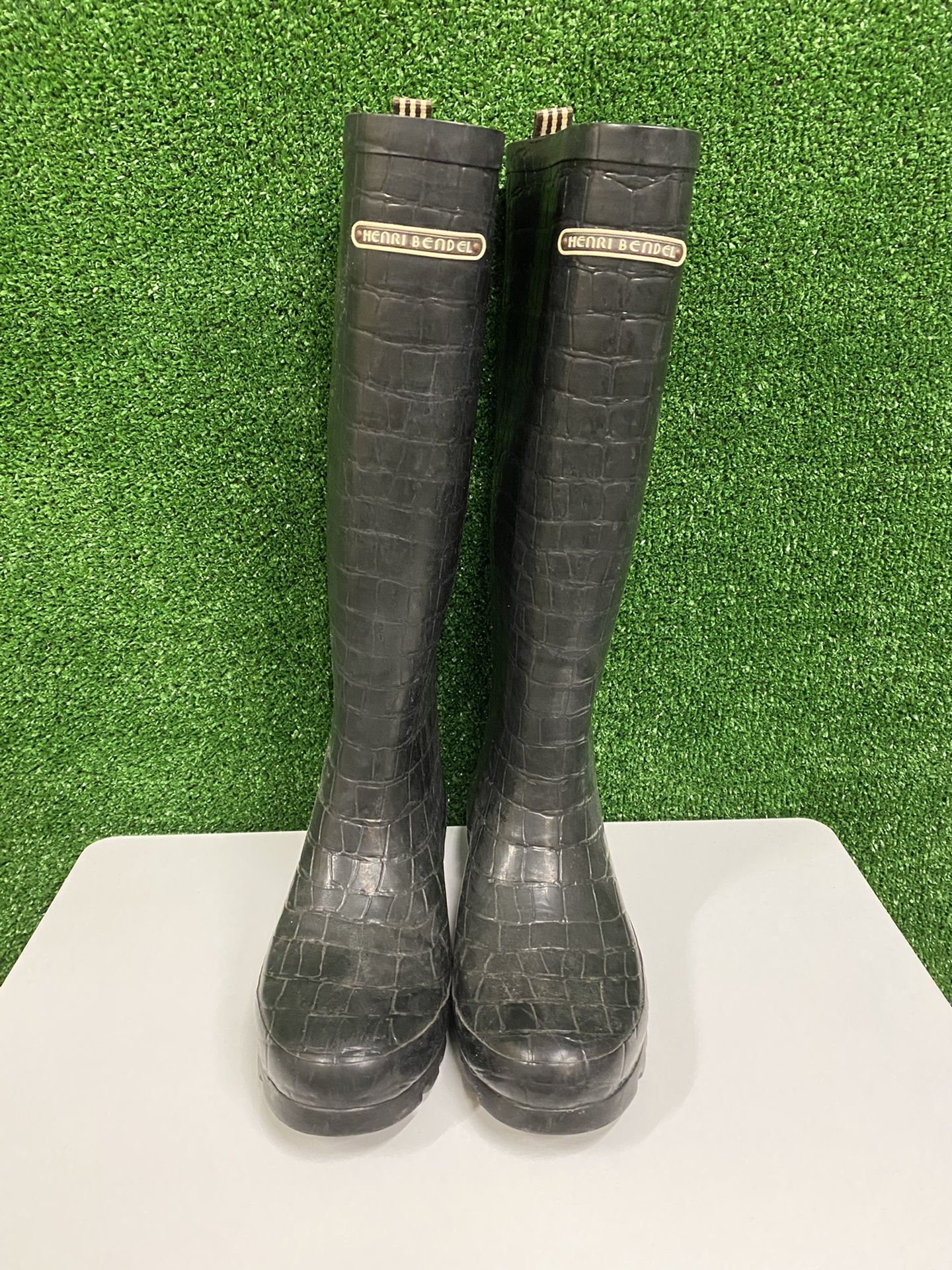 Henri Bendel Faux Alligator Black Rain boots Size 9