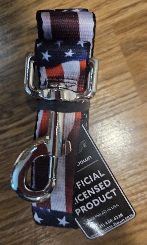 New Buckle-Down American Flag Dog Leash 