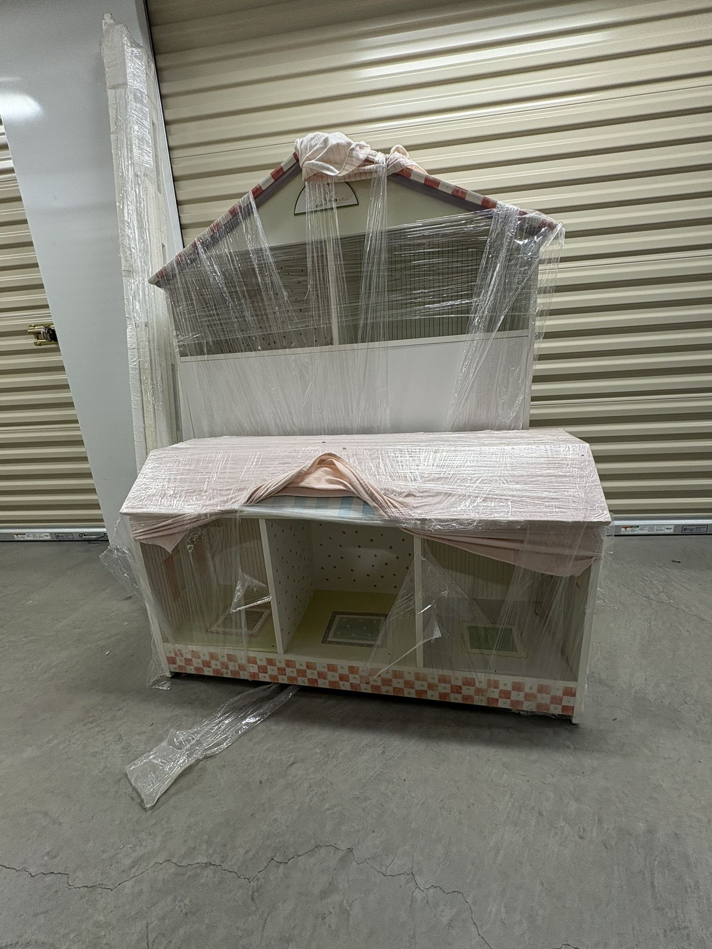 Twin Size Doll House Bed