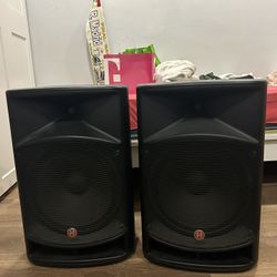 Harbinger VARI V2115 Powered Speaker