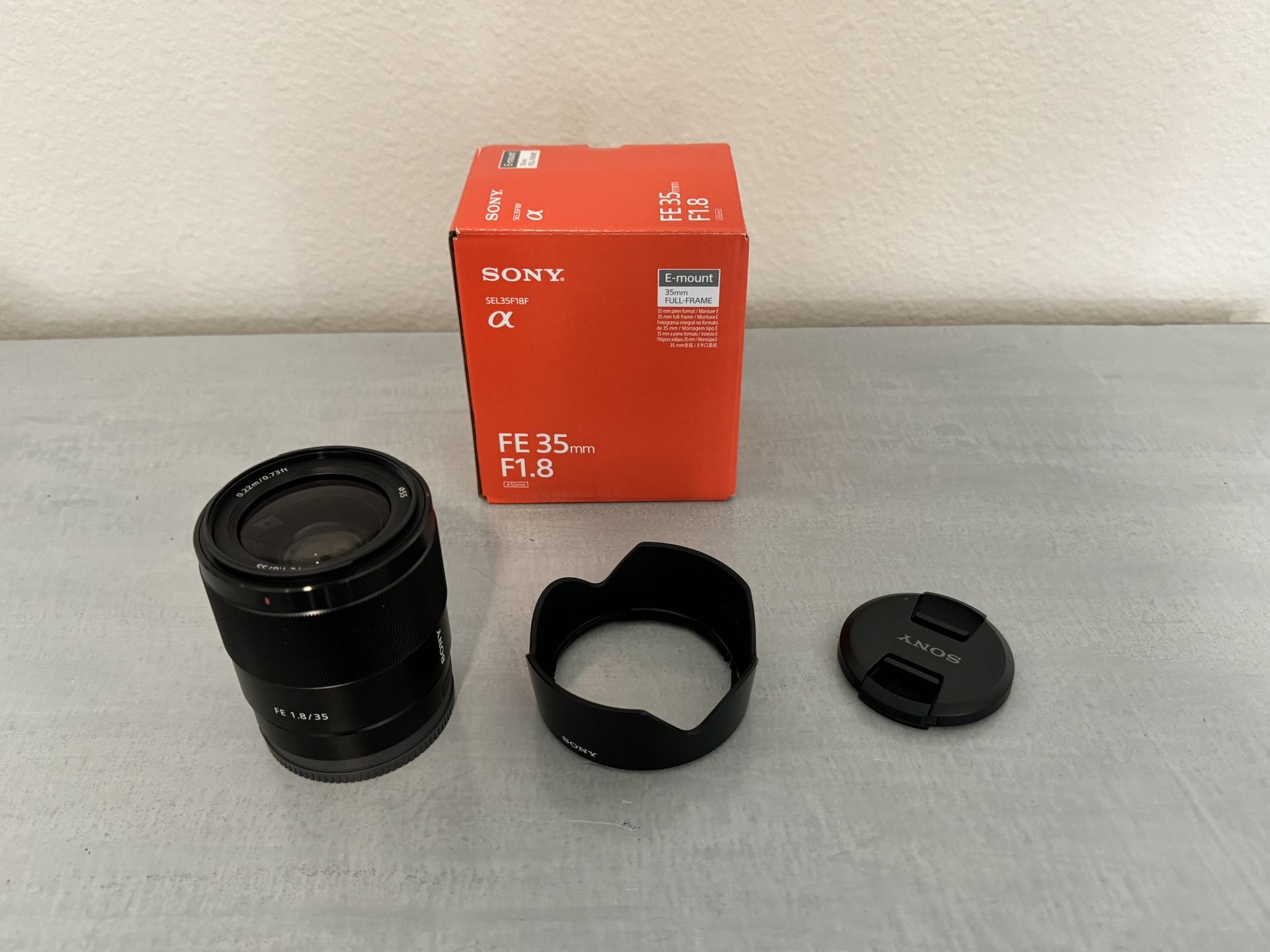 Sony 35mm/1.8 Lens