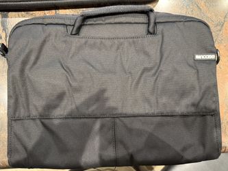 Incase Laptop Bag / Case – Fits 13” Laptop – Excellent Condition