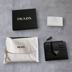 Black Woman’s Wallet
