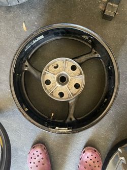 2008, 2009 SUZUKI GSXR 600 rear wheel