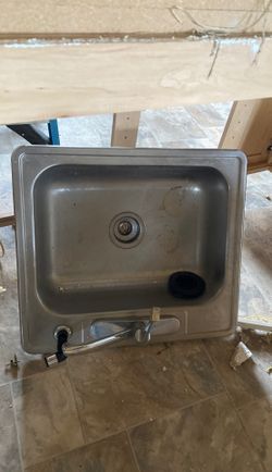 25”x22” sink