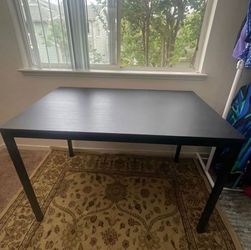 Sandsberg Black Table