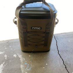 RTIC Soft Cooler Backpack