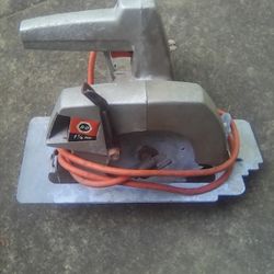 BLACK & DECKER 7 1/4 CIRCULAR SAW 