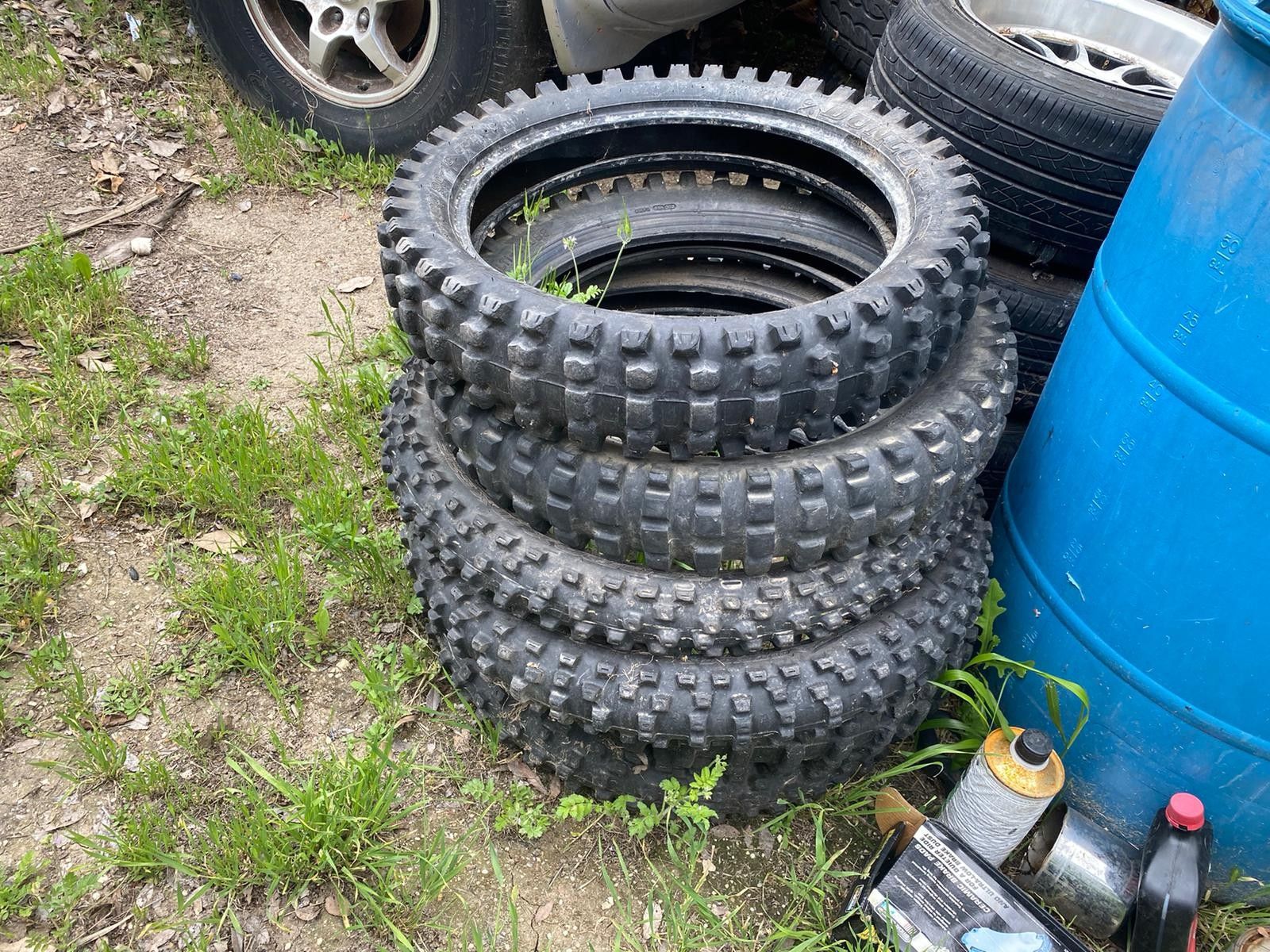 Tires different sized mixed