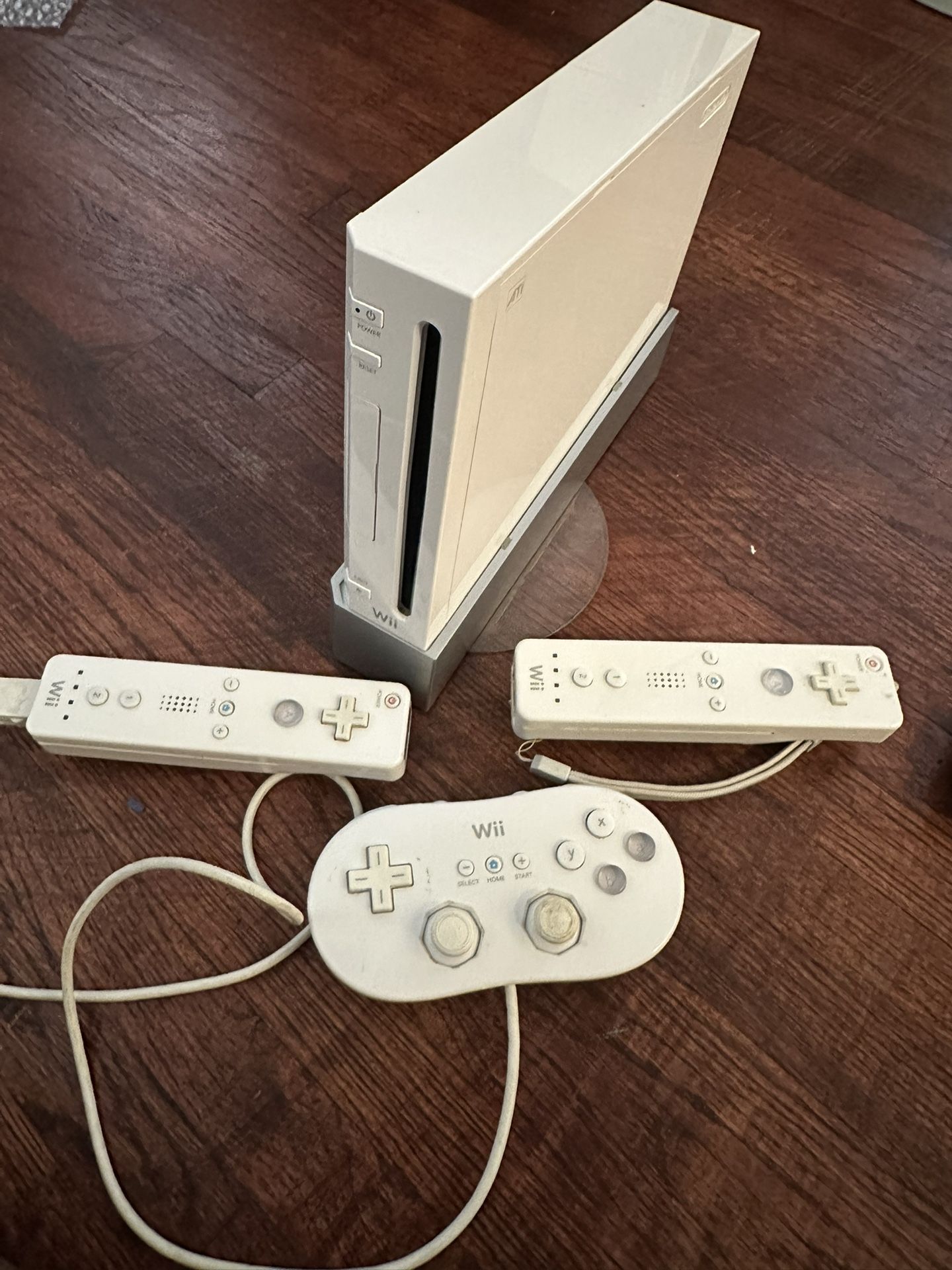 Nintendo Wii Console Plus Remotes