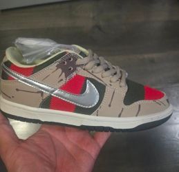 Nike SB Dunk Low Freddy K