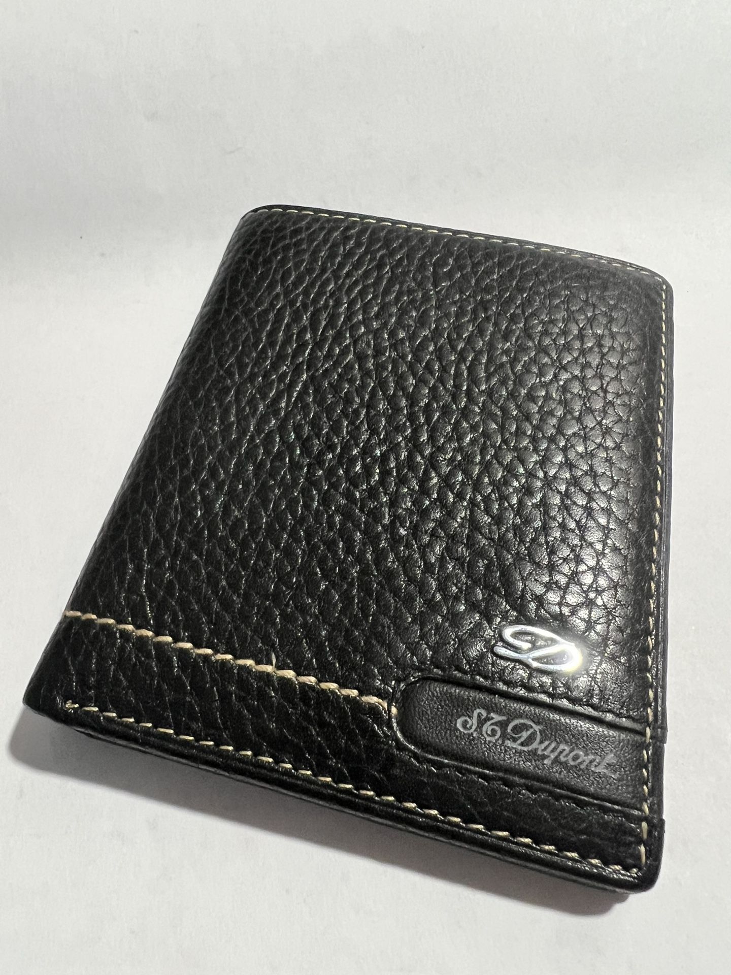 S.T Dupont Card Wallet - black, grained leather with contrasting stitching. (new)